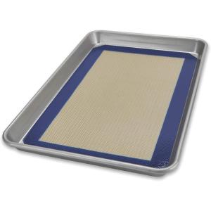 USA Pan Bakeware Nonstick Quarter Sheet Pan and Silicone Mat Set(Quarter Sheet Pan)